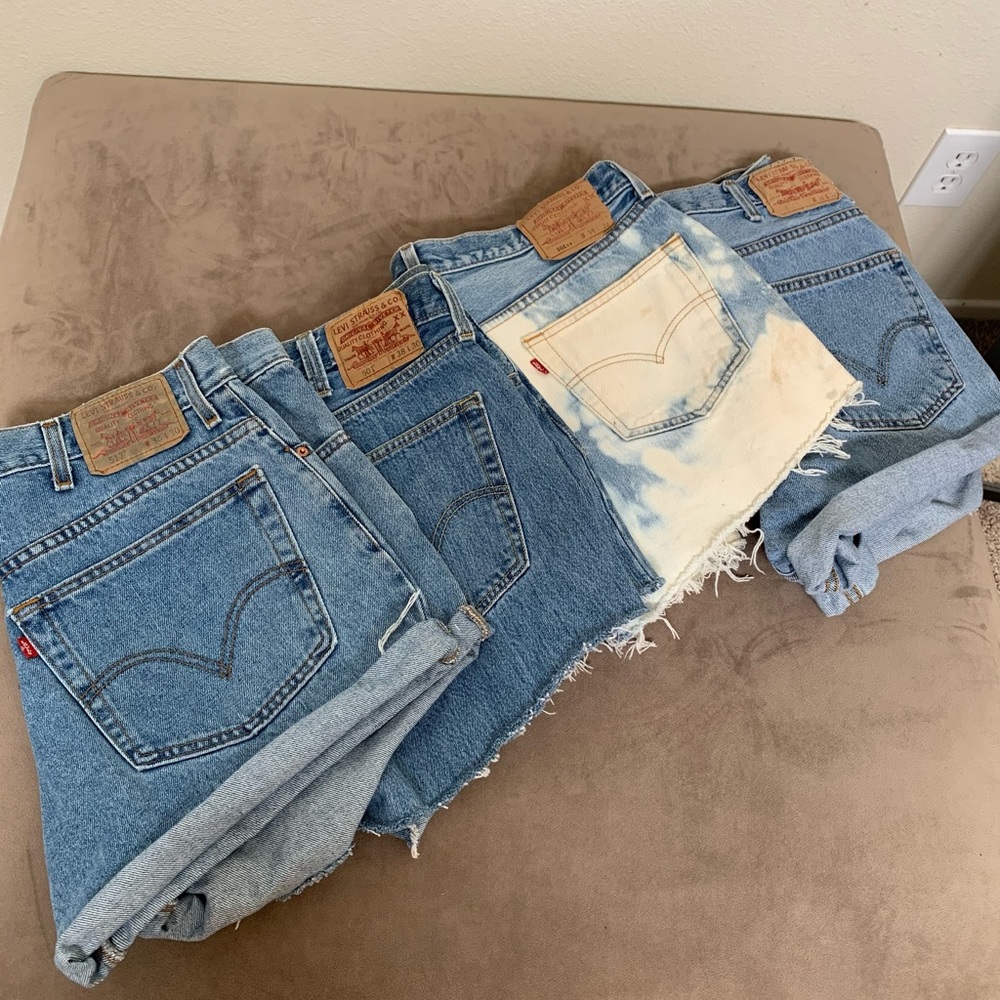 Vintage Levi’s denim shorts bundle 38”